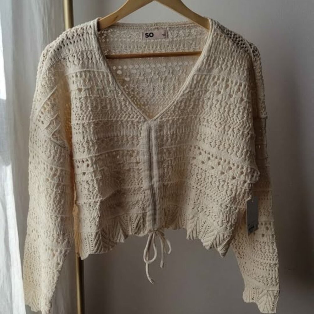 NWT - Cinch Front Crochet Cropped Pullover Sweater - Sz L, Cream